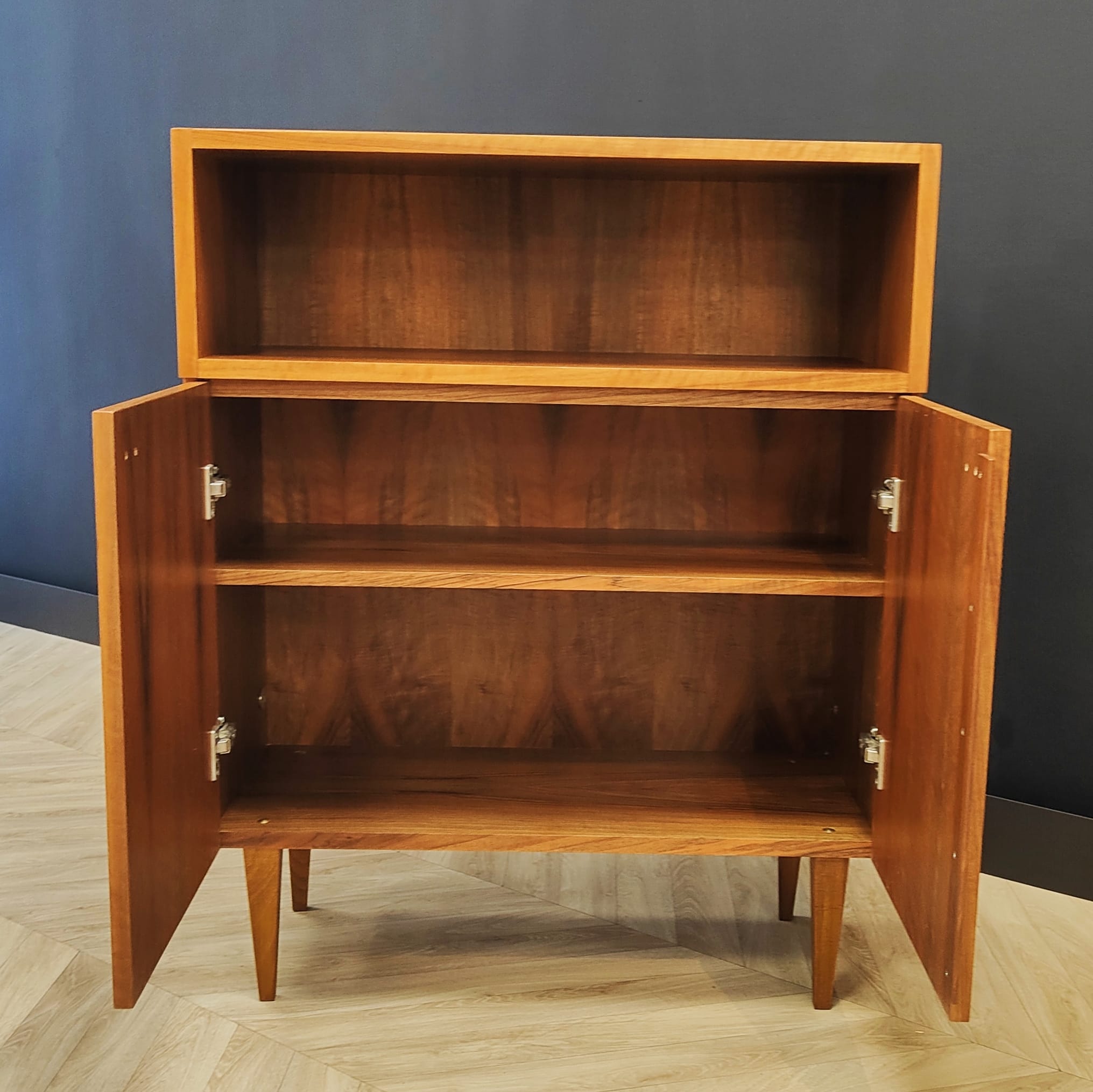 Mid century cabinet