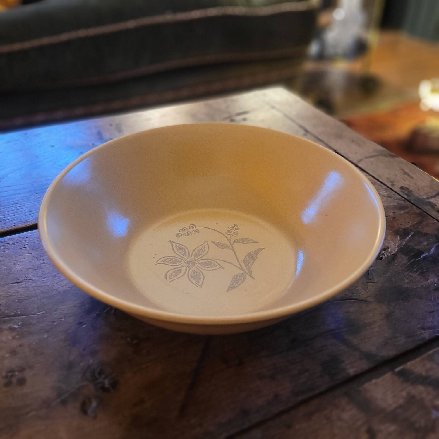 Stoneware salad bowl with floral decoration. 1970s