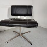 Pair of leather armchairs, 80s/90s