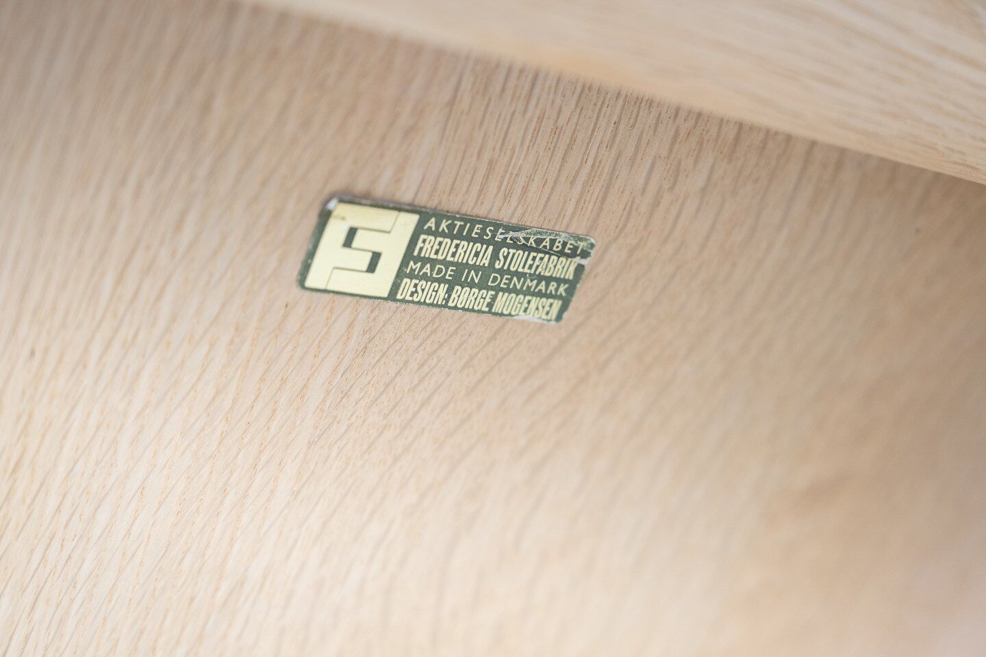 Shaker dining table, model C18 by Børge Mogensen