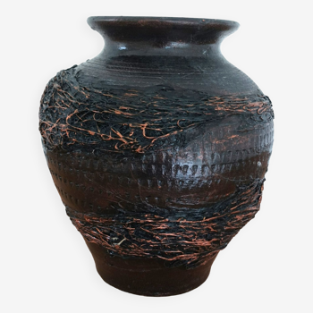 Black varnished terracotta pot