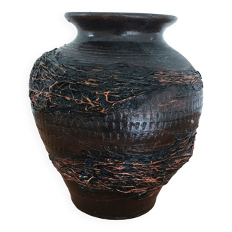 Black varnished terracotta pot