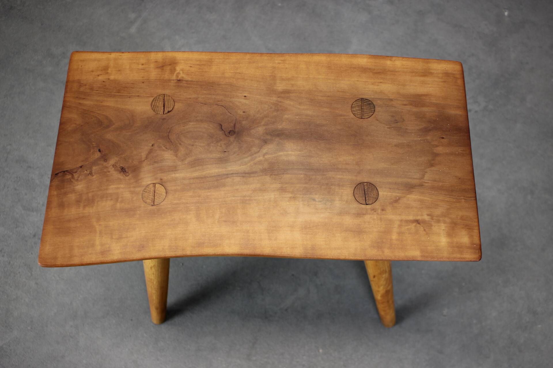 Tabouret en cerisier marqué mid-century ULUV, Tchécoslovaquie, années 1960