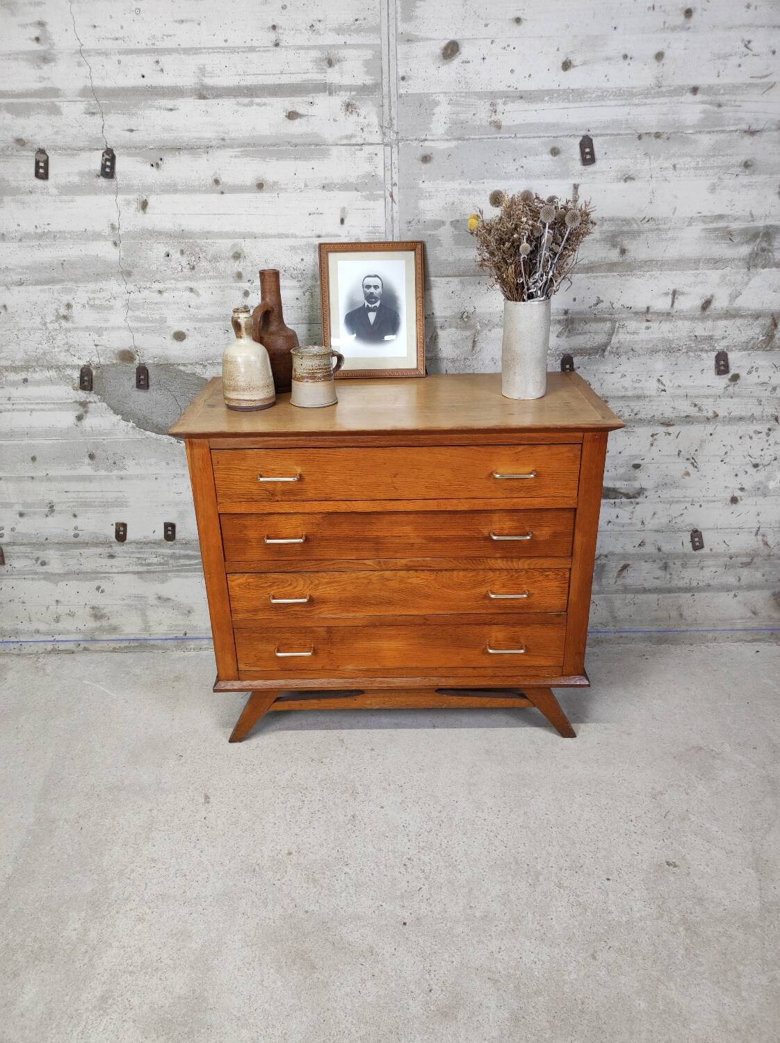 Vintage chest of drawers