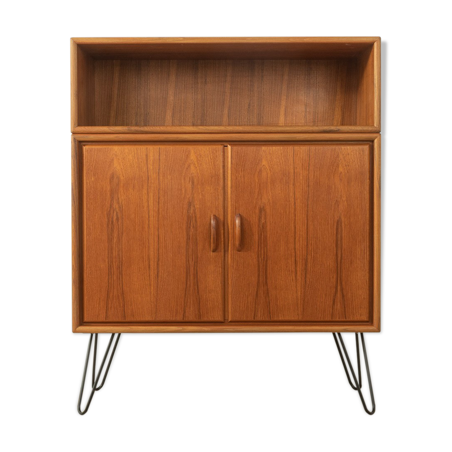 1960s dresser