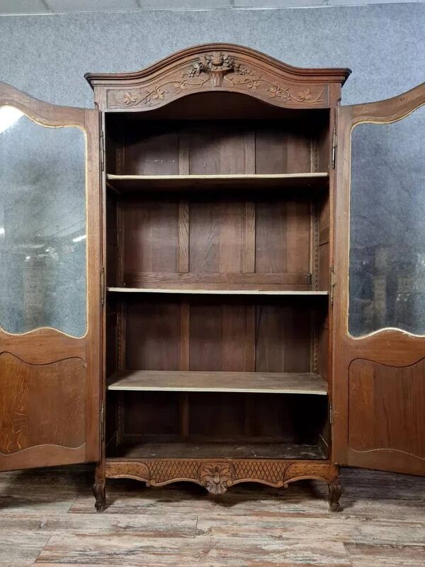 Bibliothèque Provençale style Louis XV en chêne massif vers 1900