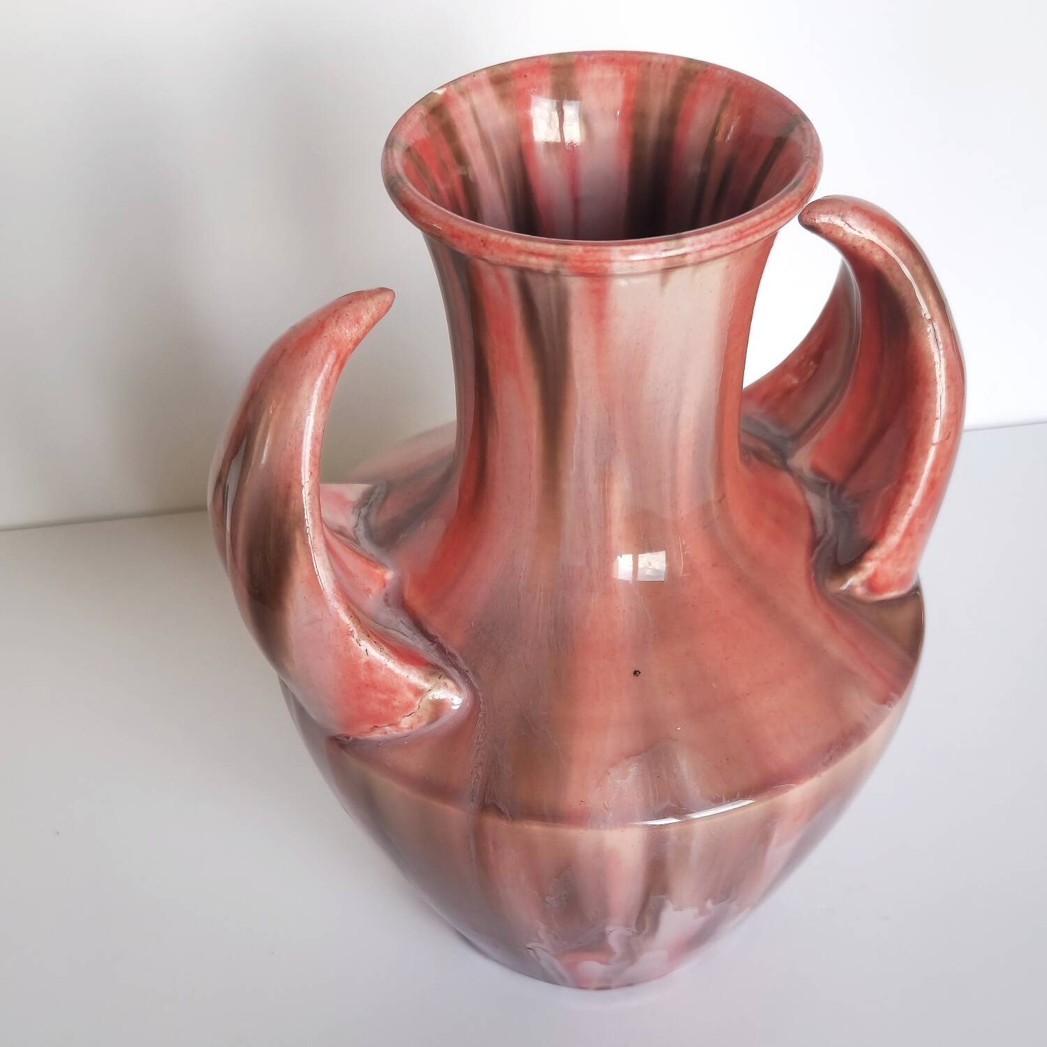 Beautiful Art Deco vase signed L. Castel.