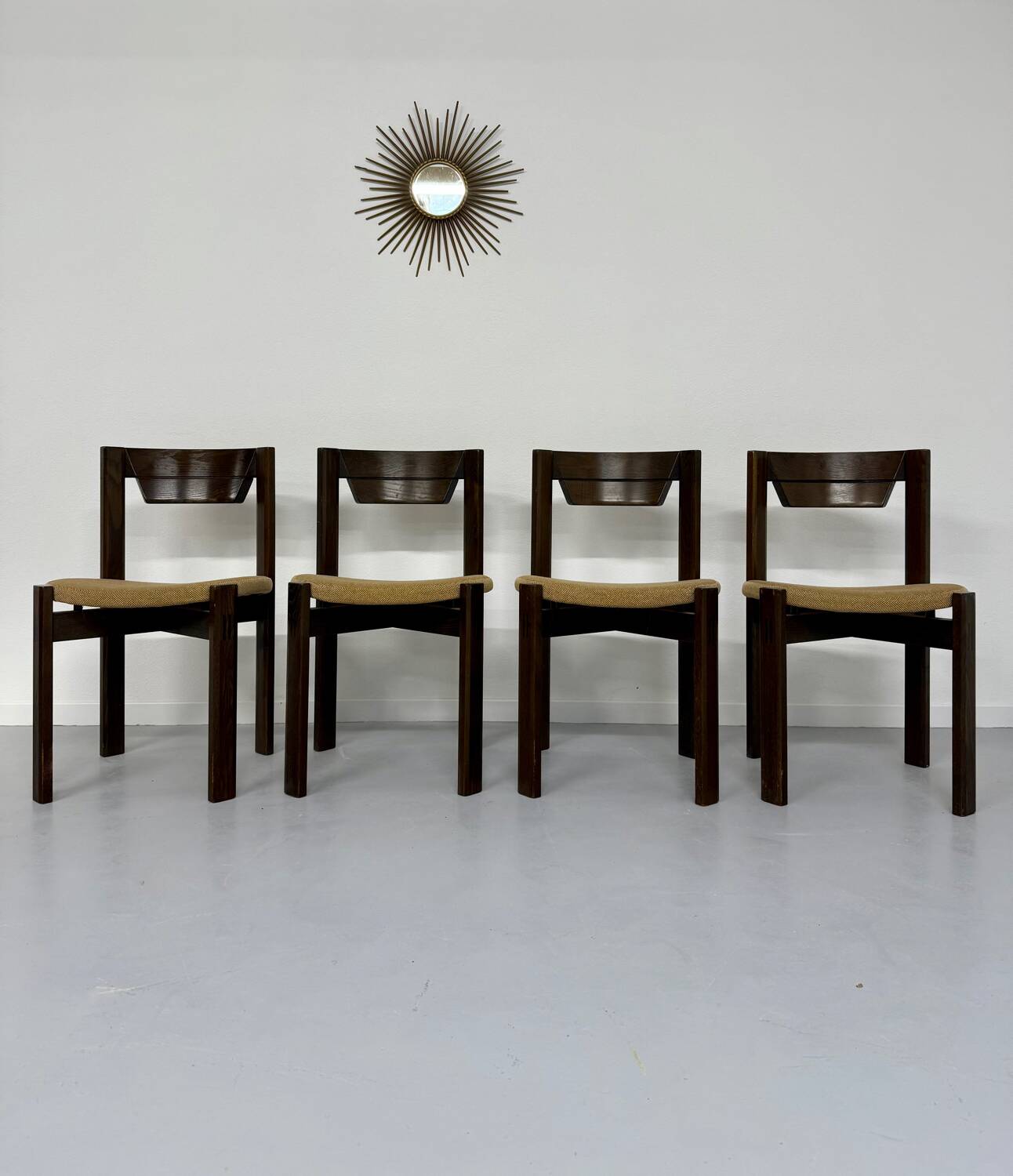 Set of 4 Girsberger Scandinavian style chairs from the 80s, vintage wood