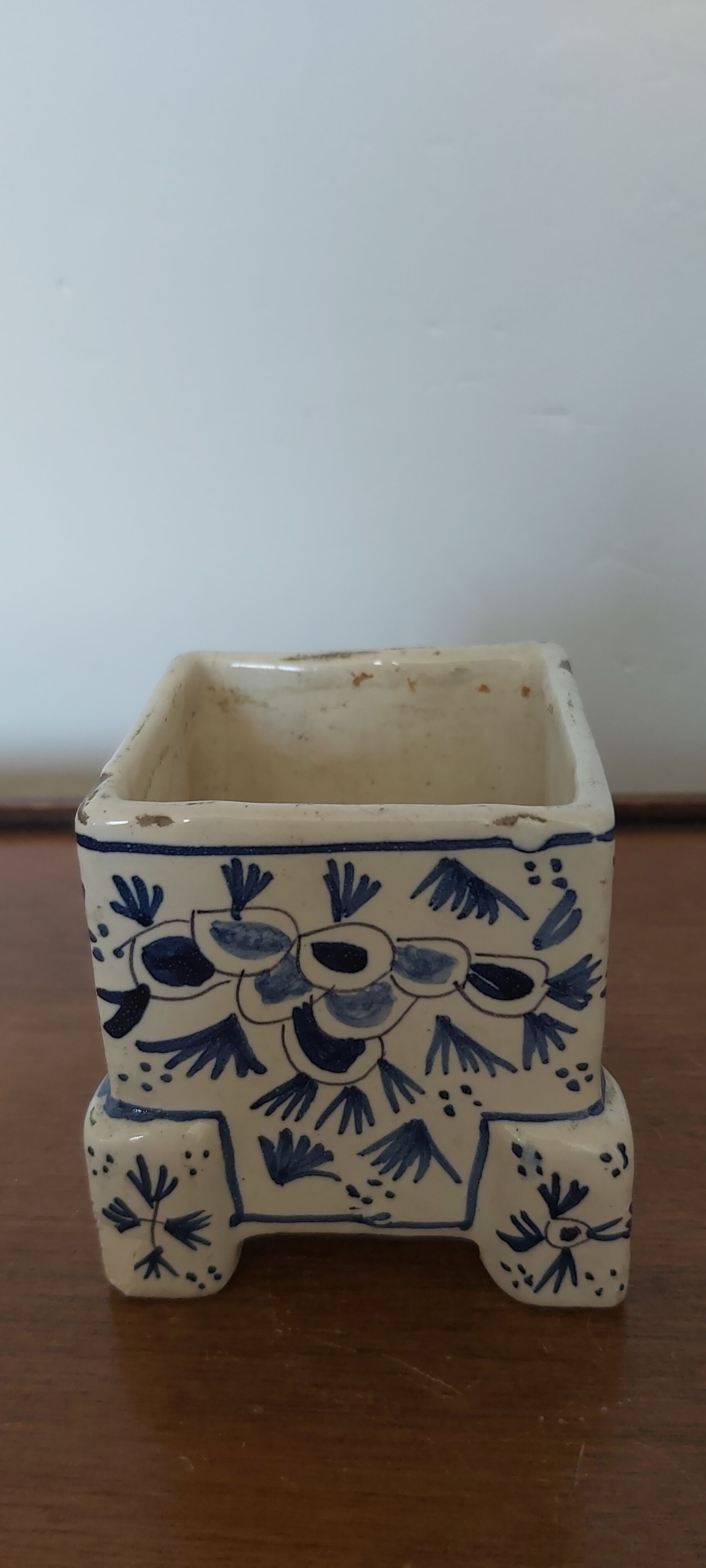 Delft earthenware plant pot circa 1900