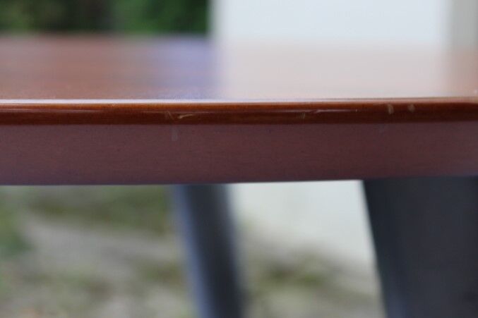 Table ovale style industriel D.Pro