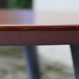 Industrial-style oval table D.Pro