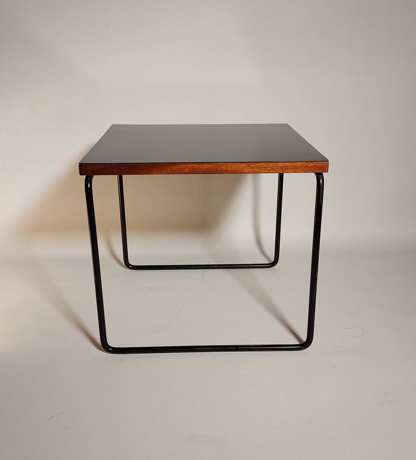 Pierre Guariche flying table 1955