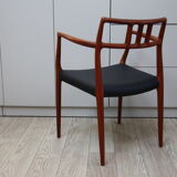 Vintage armchair in teak and black leather - Model 64 - Möller - Denmark '60's