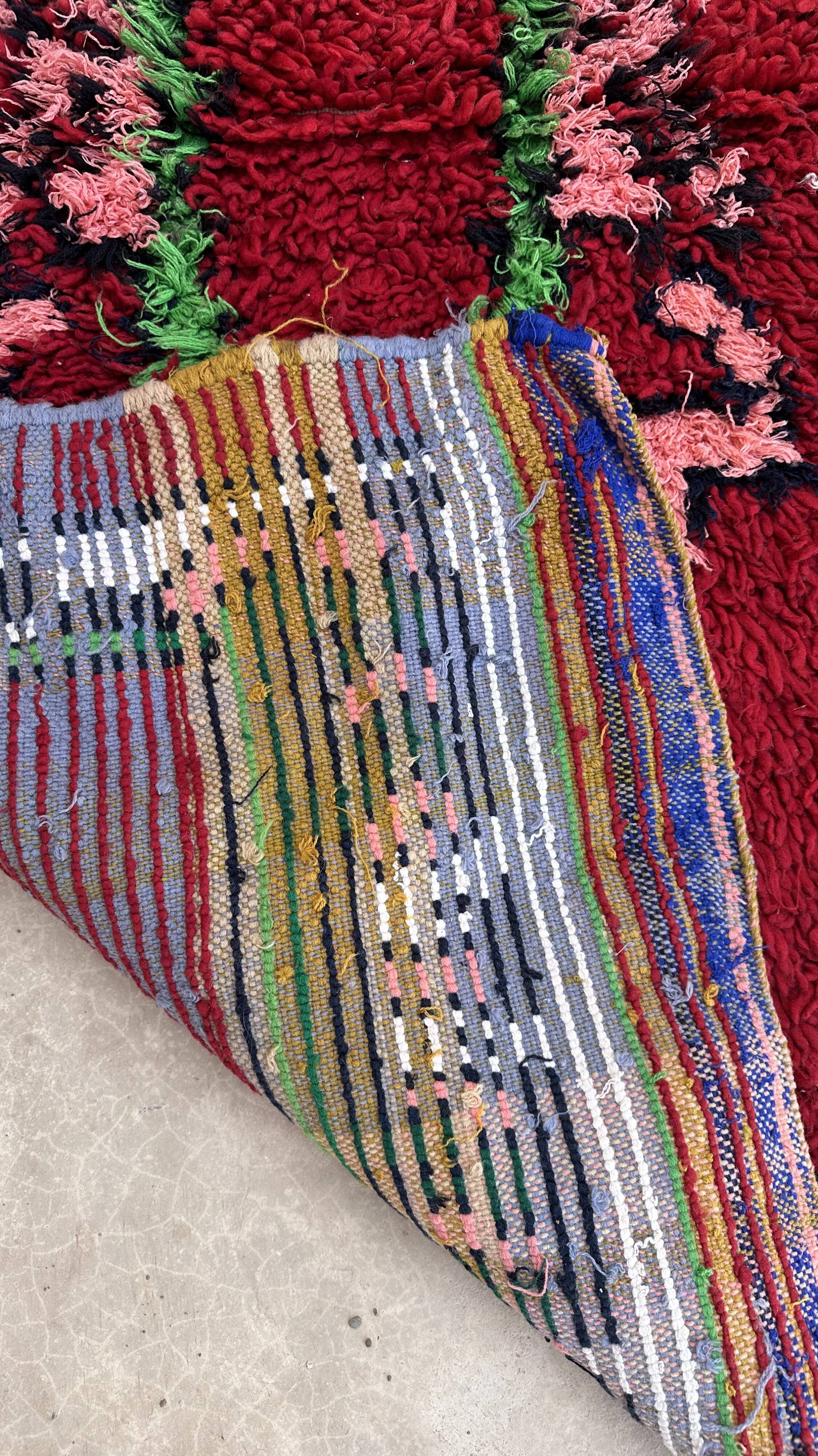 Red Boujad Moroccan rug - 337 x 93 cm
