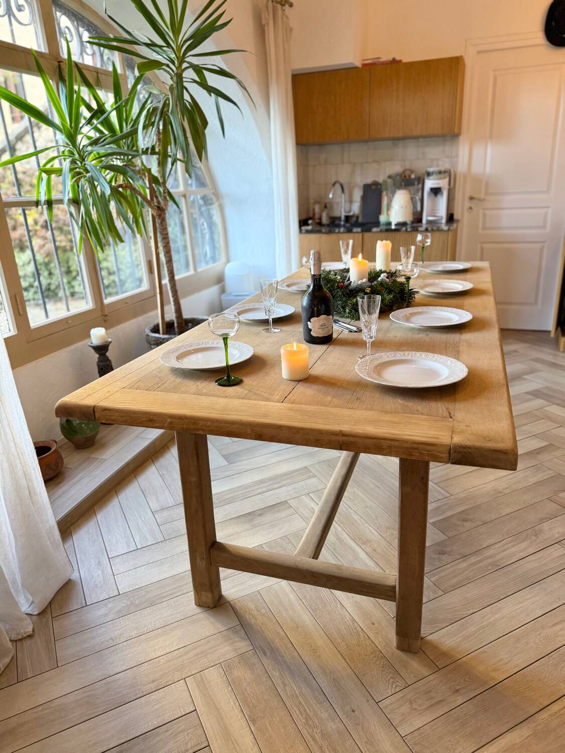 Solid wood farmhouse table with 2 extensions