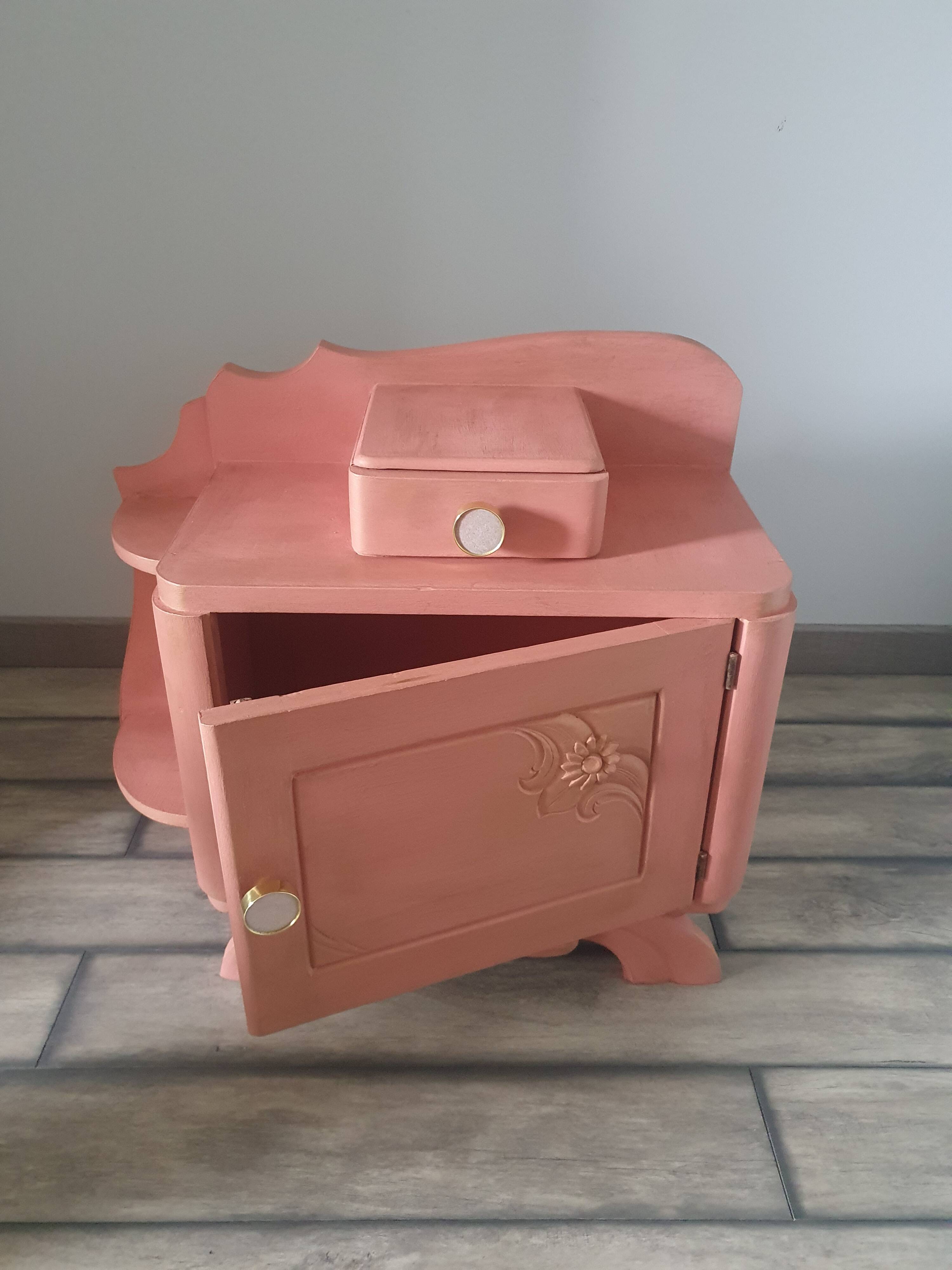 Occasional furniture