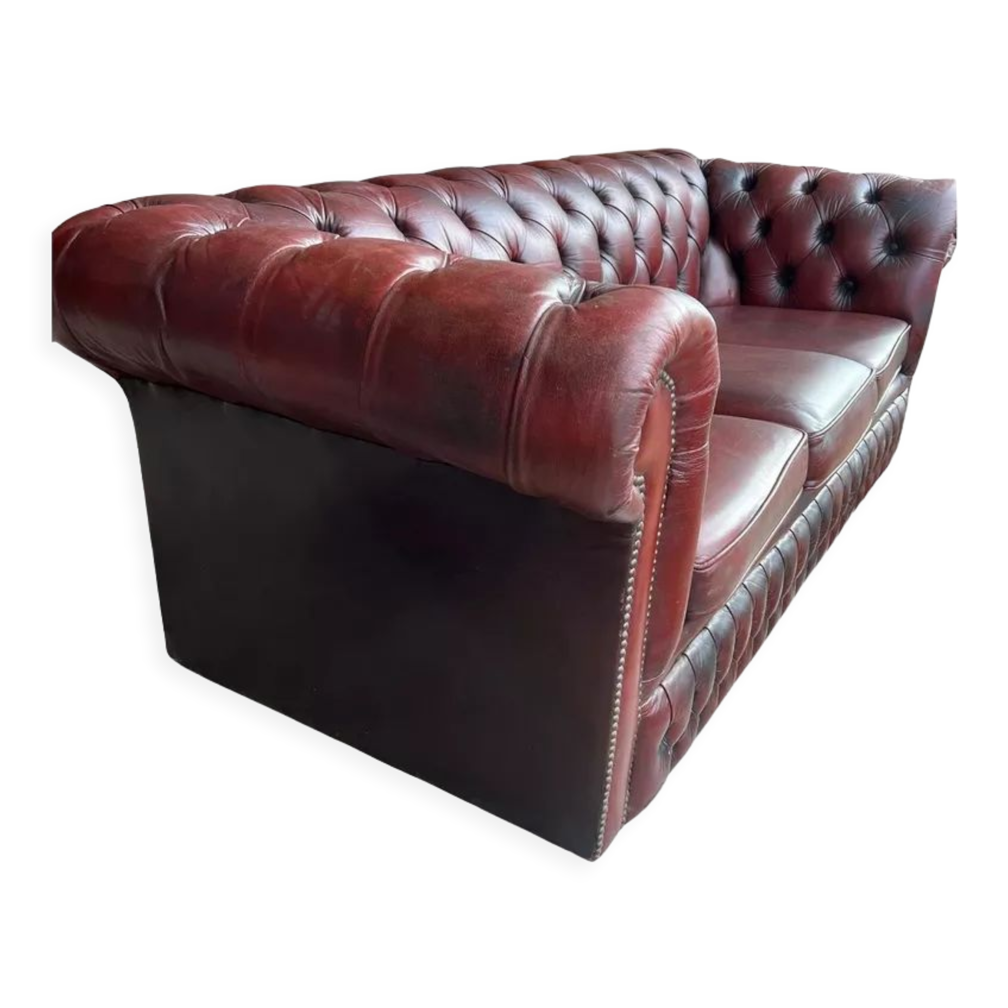 Burgundy leather chesterfield sofa
