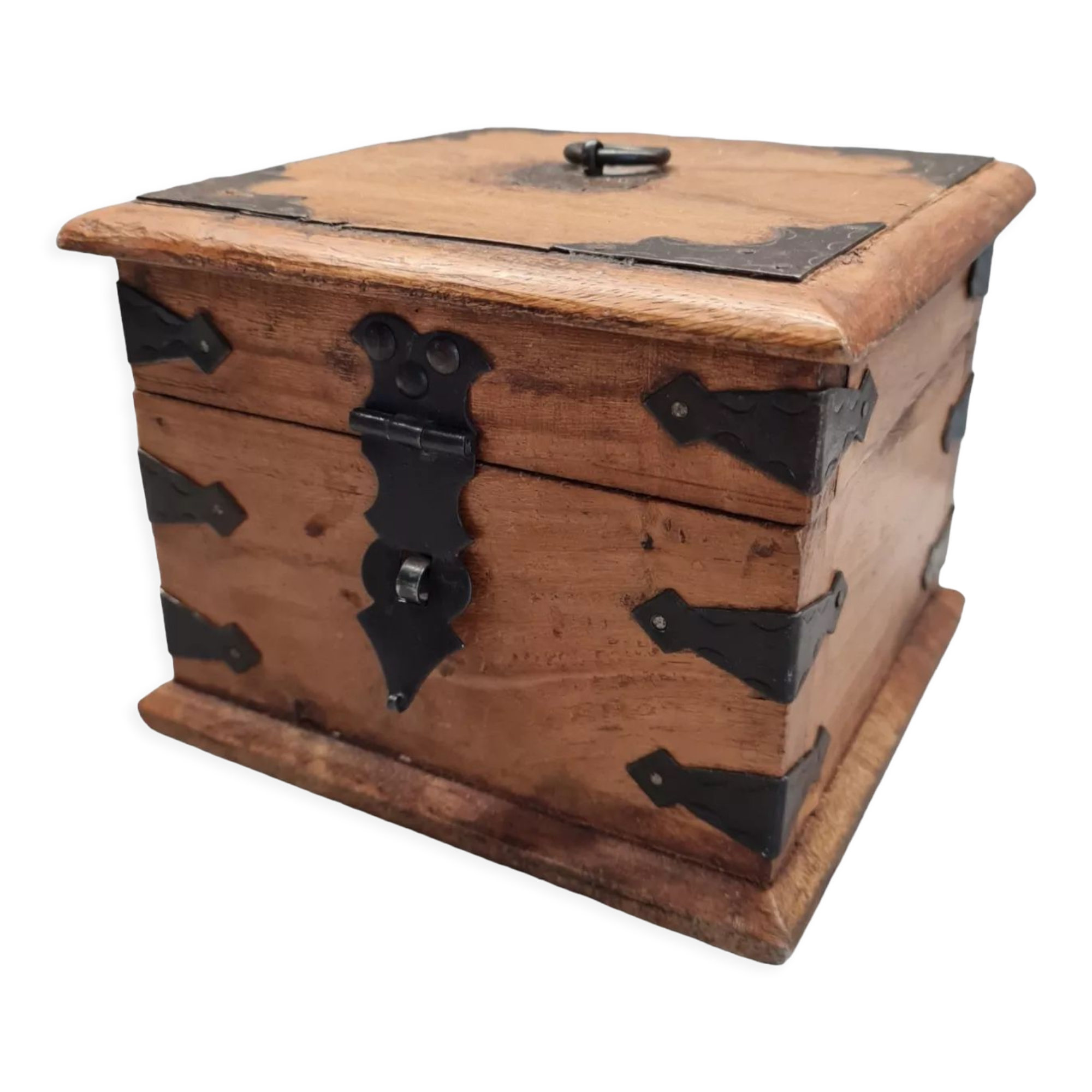 Boite à bijoux en bois