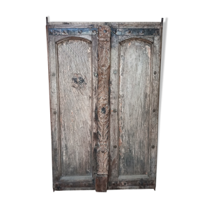 Porte ancienne en bois