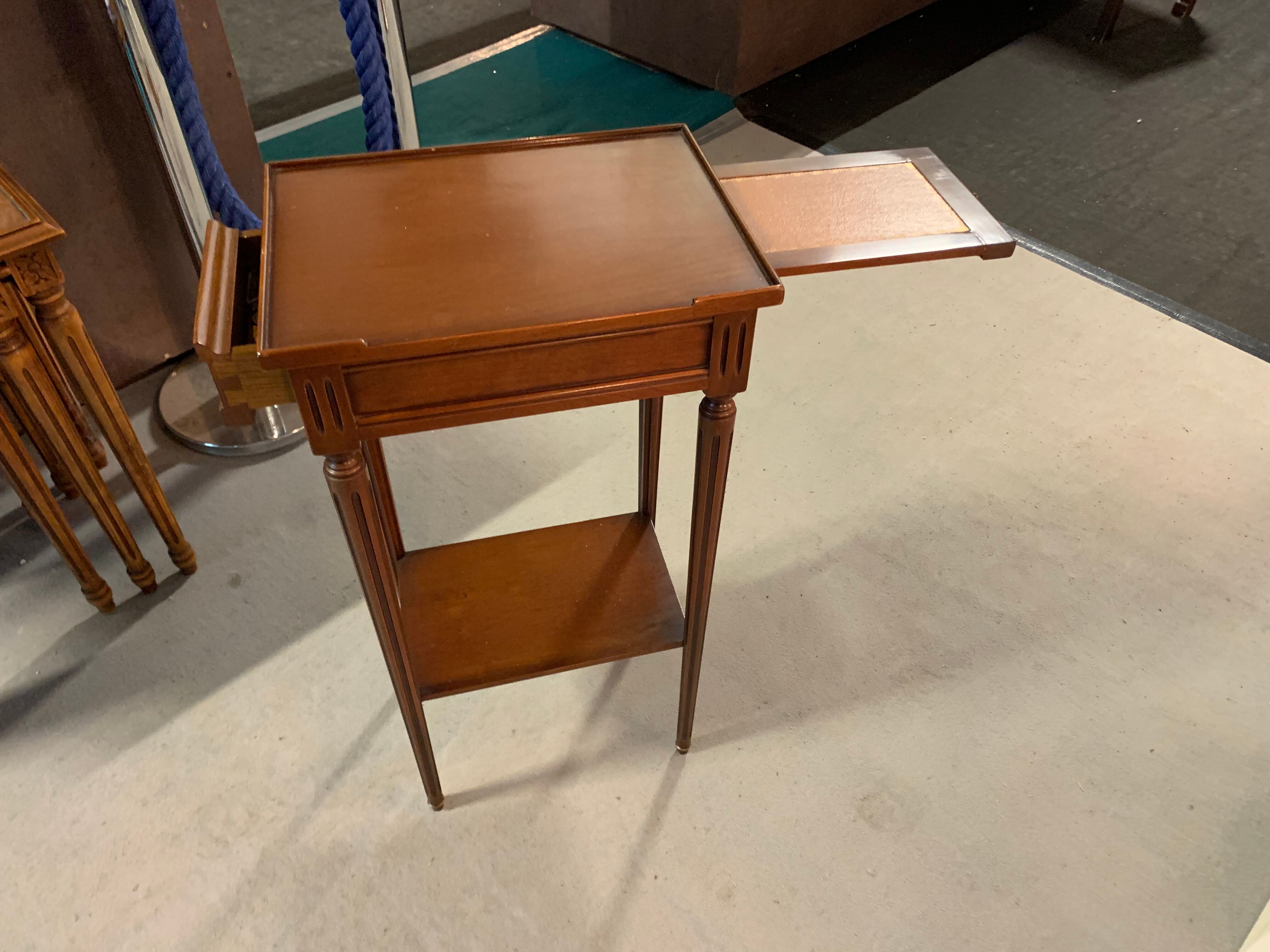 Table d'appoint