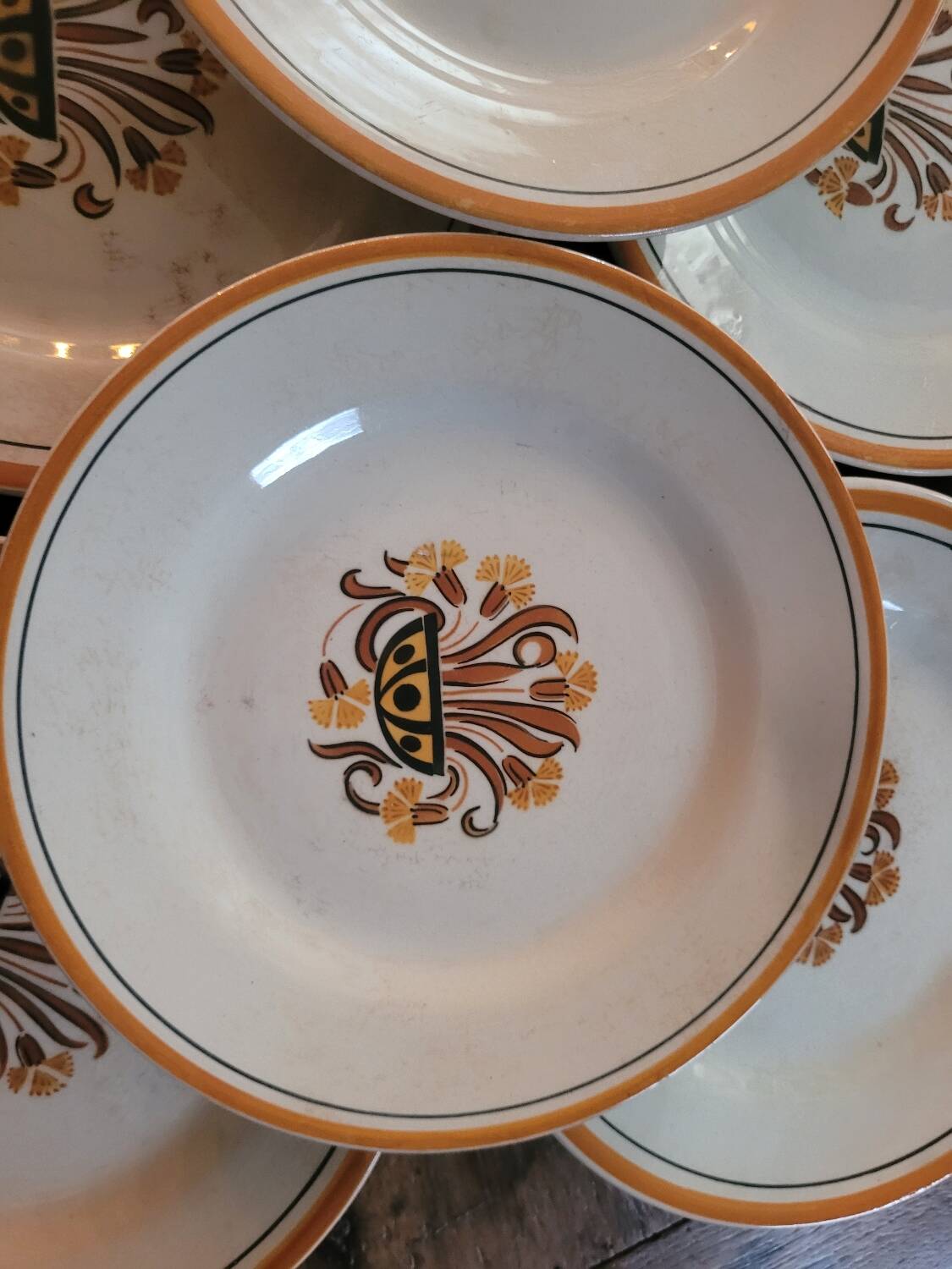 Dessert plates from Creil and Montereau
