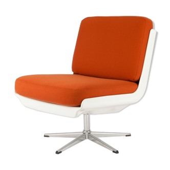 Space age swivel armchair