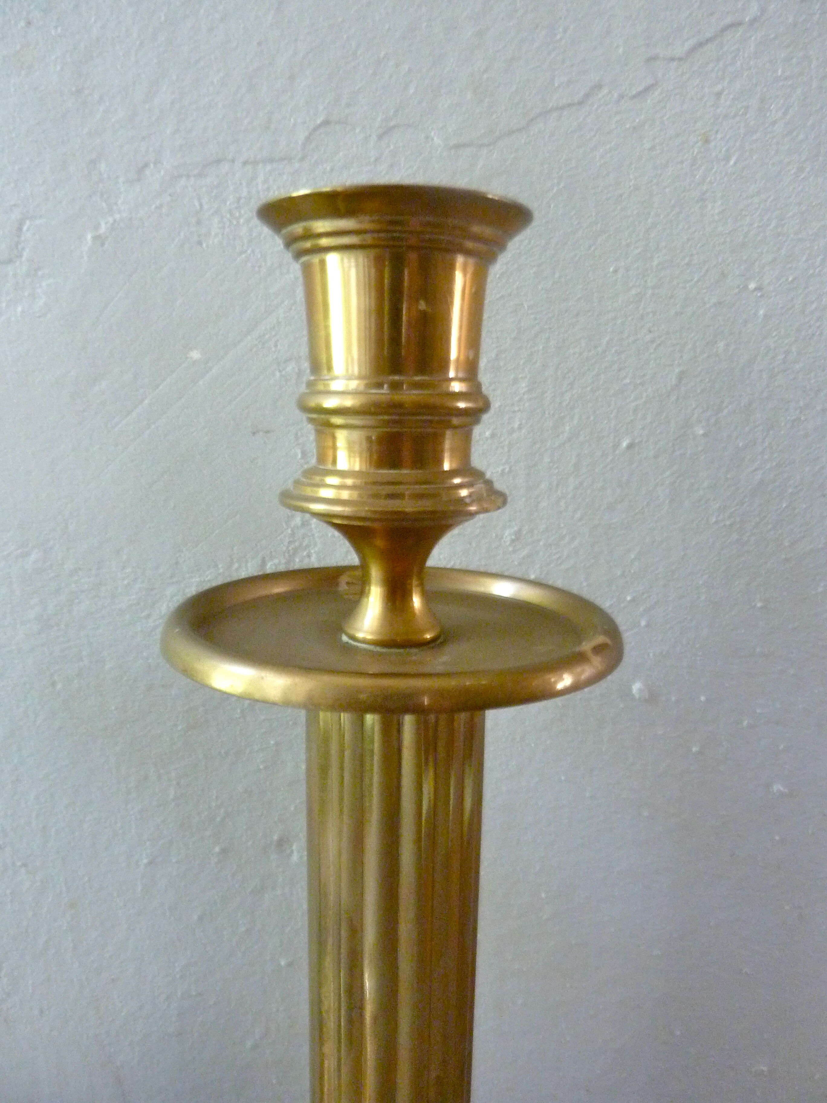 Pair of candlesticks yellow brass fluted barrels