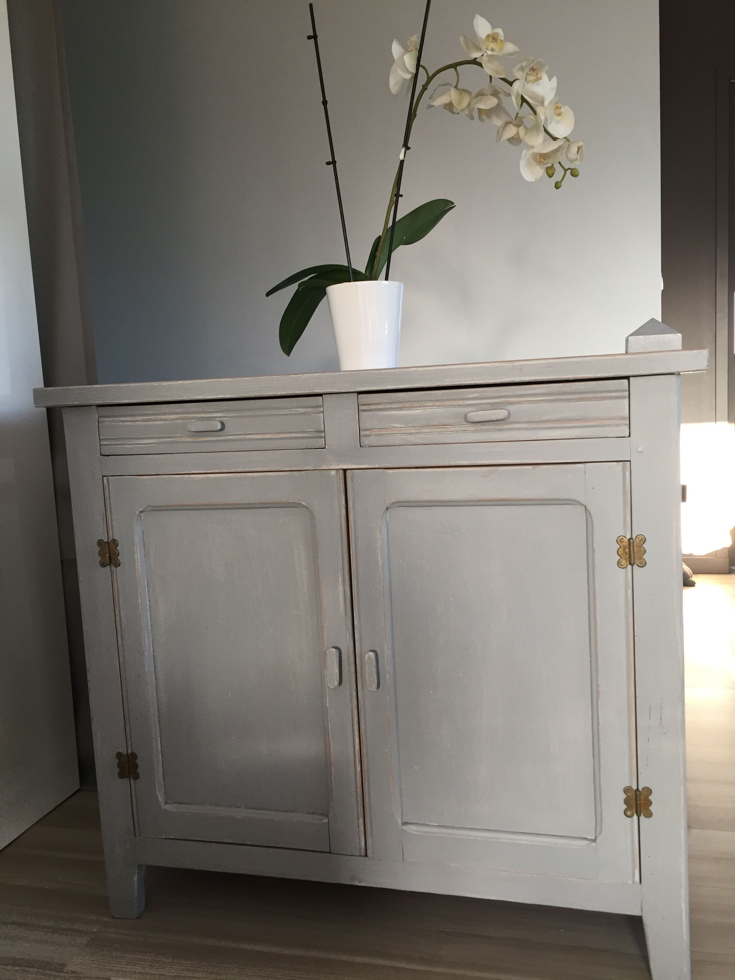 Buffet Paris years 50 gray tender