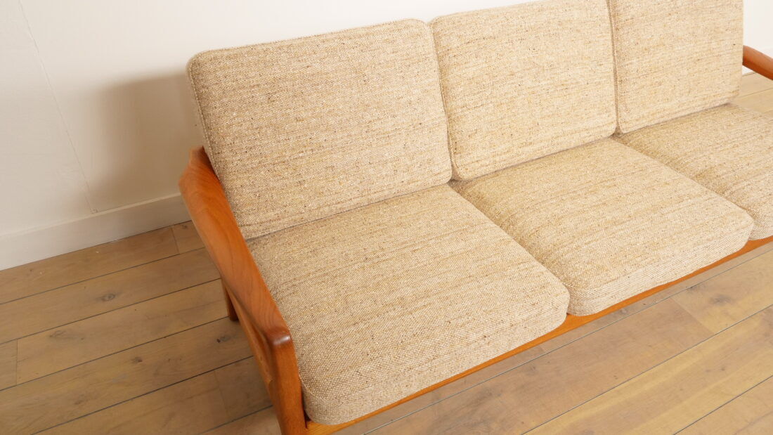 Vintage sofa | 3-seater | Daybed | Juul Kristensen | Cream