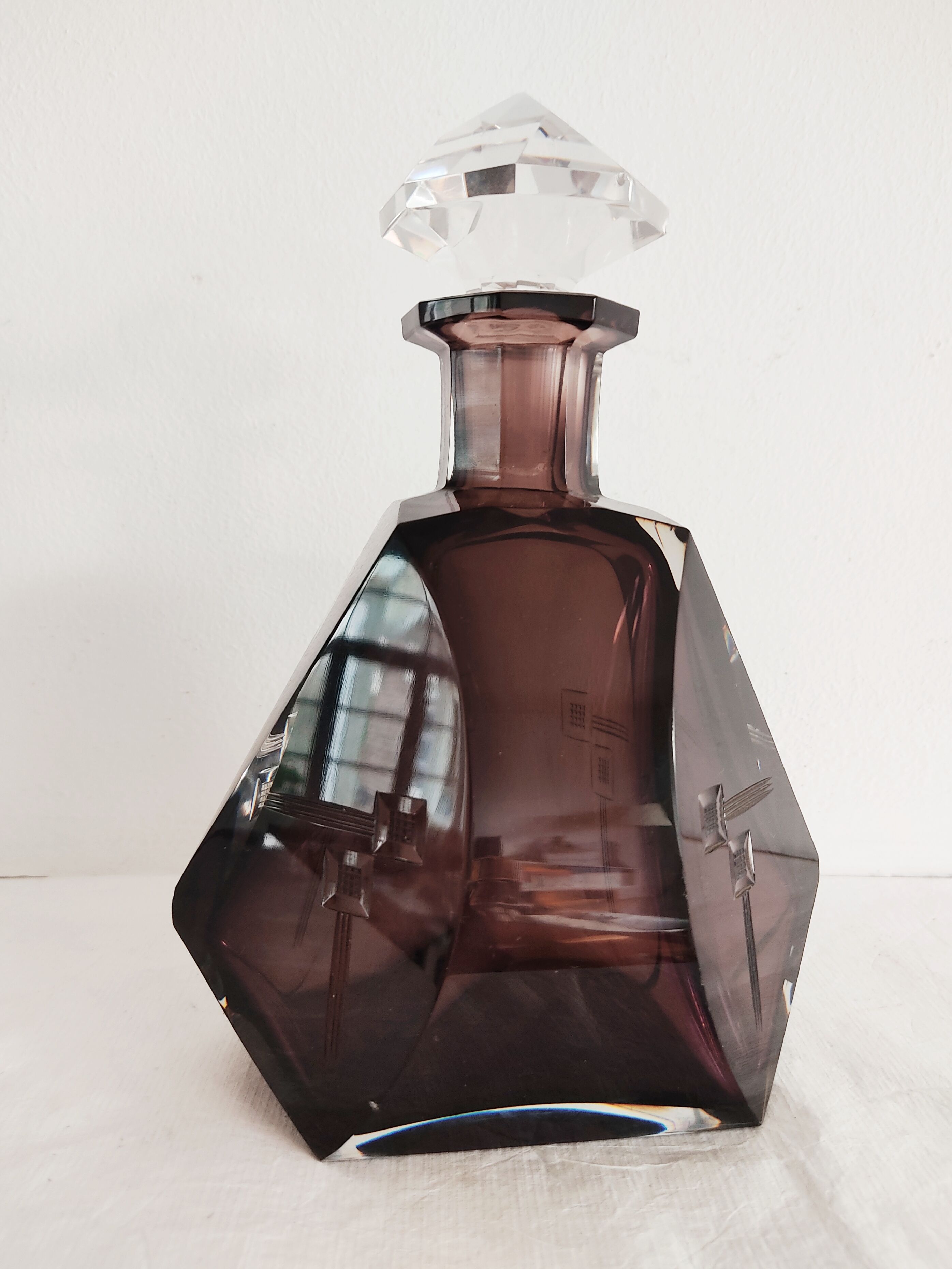 Val Saint Lambert crystal amethyst-coloured carafe