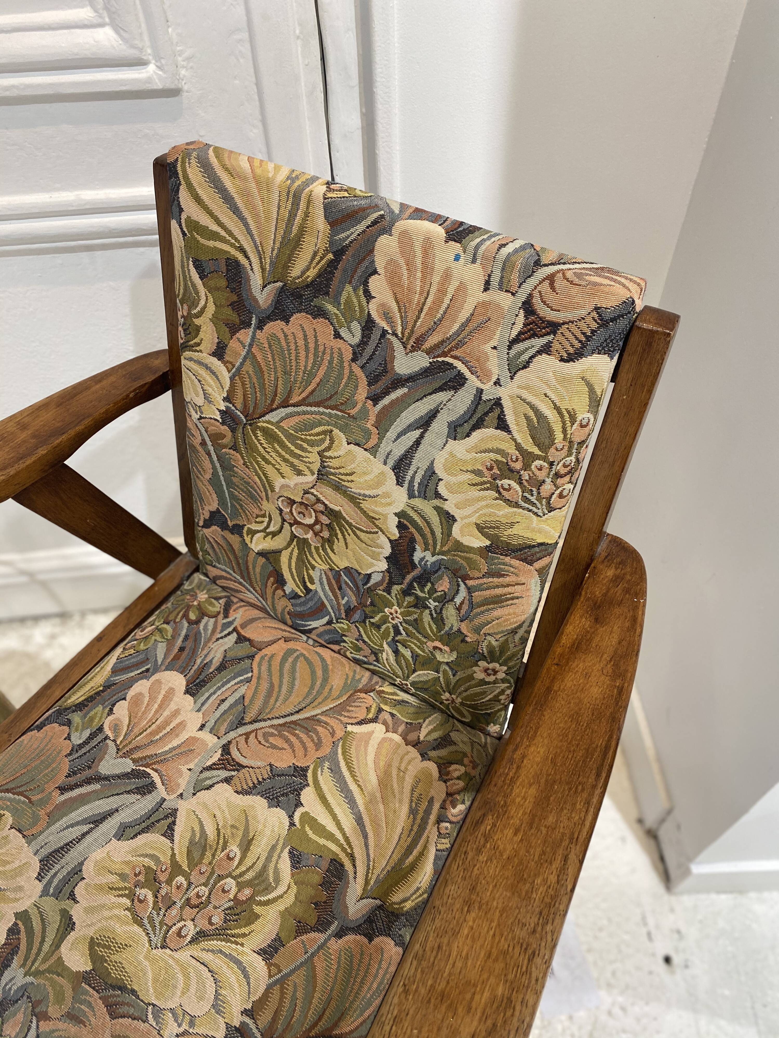 Fauteuil vintage bois et tissu fleuri