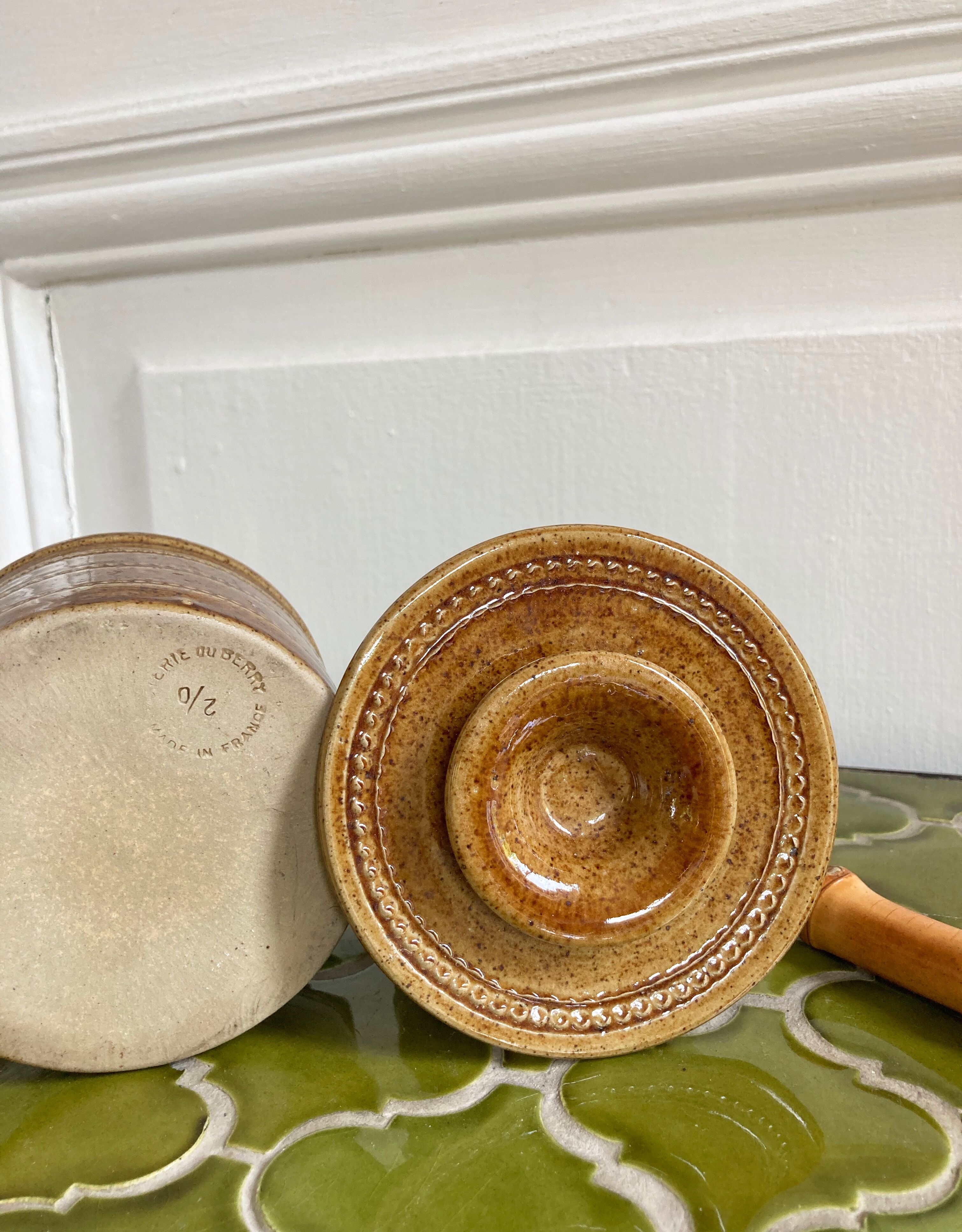 Berry sandstone water butter maker