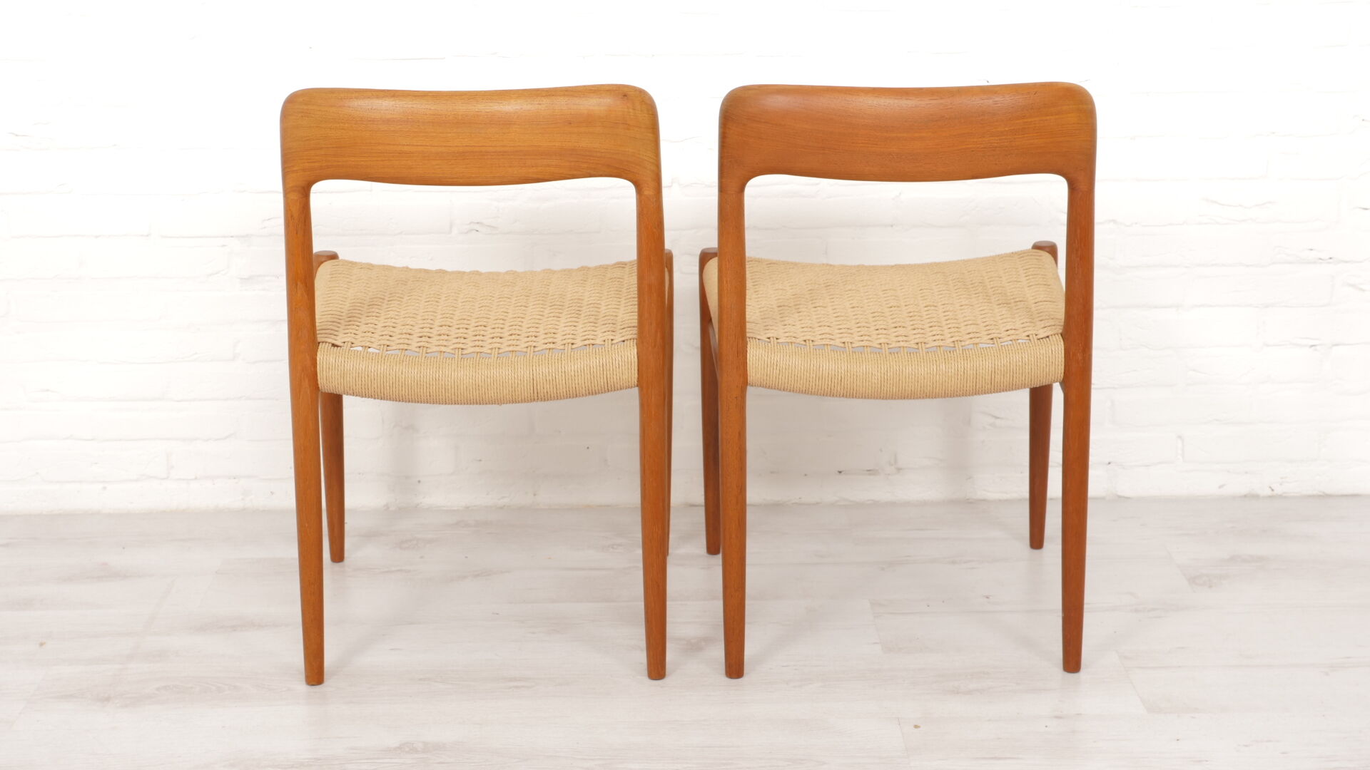 2 dining chairs model 75 by Niels Otto Moller 50/60