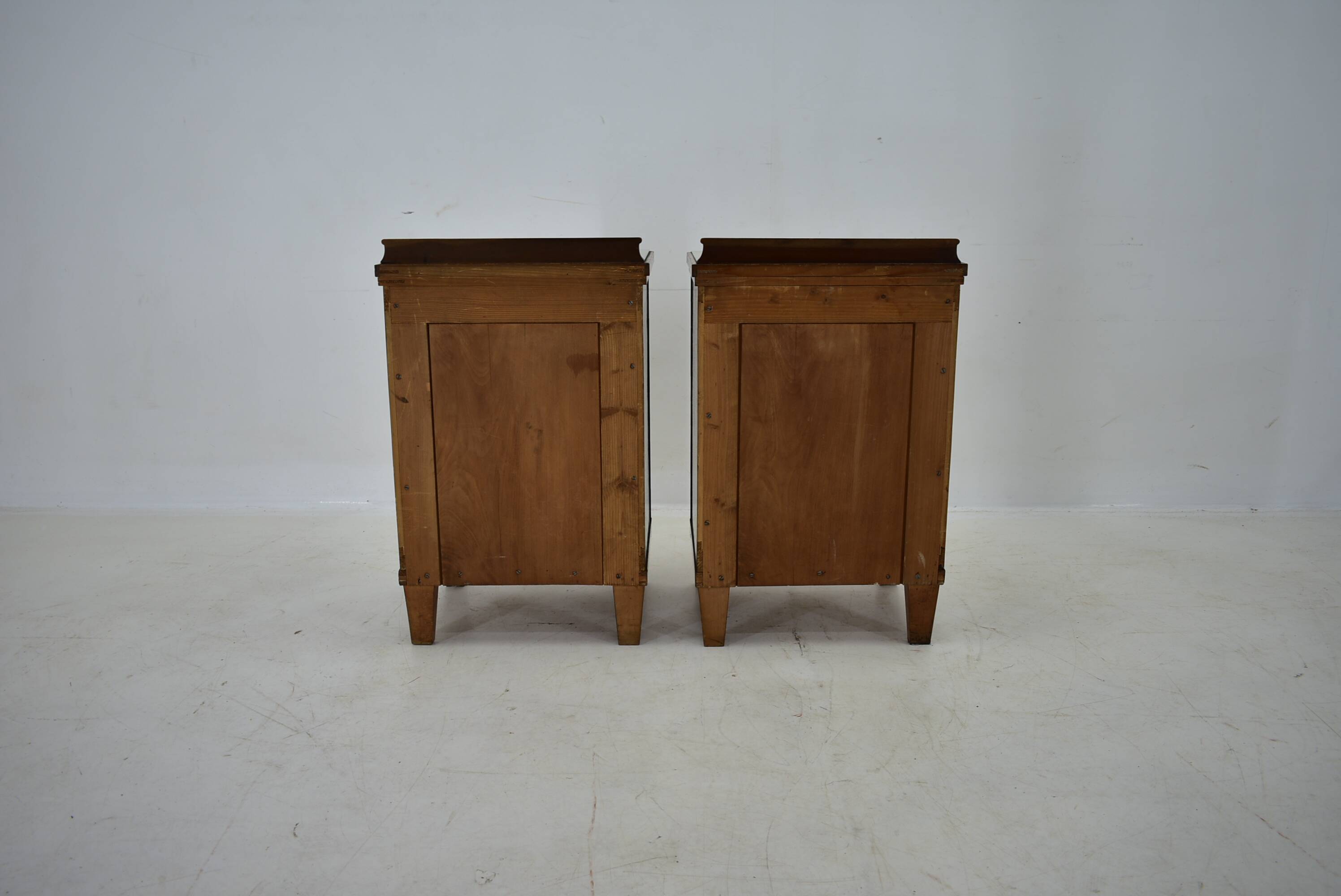 1930s pair of art deco bedside tables, Czechoslovakia