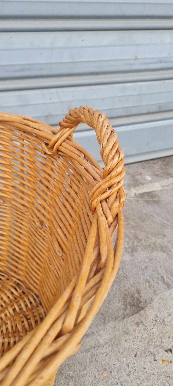 Vintage wicker basket
