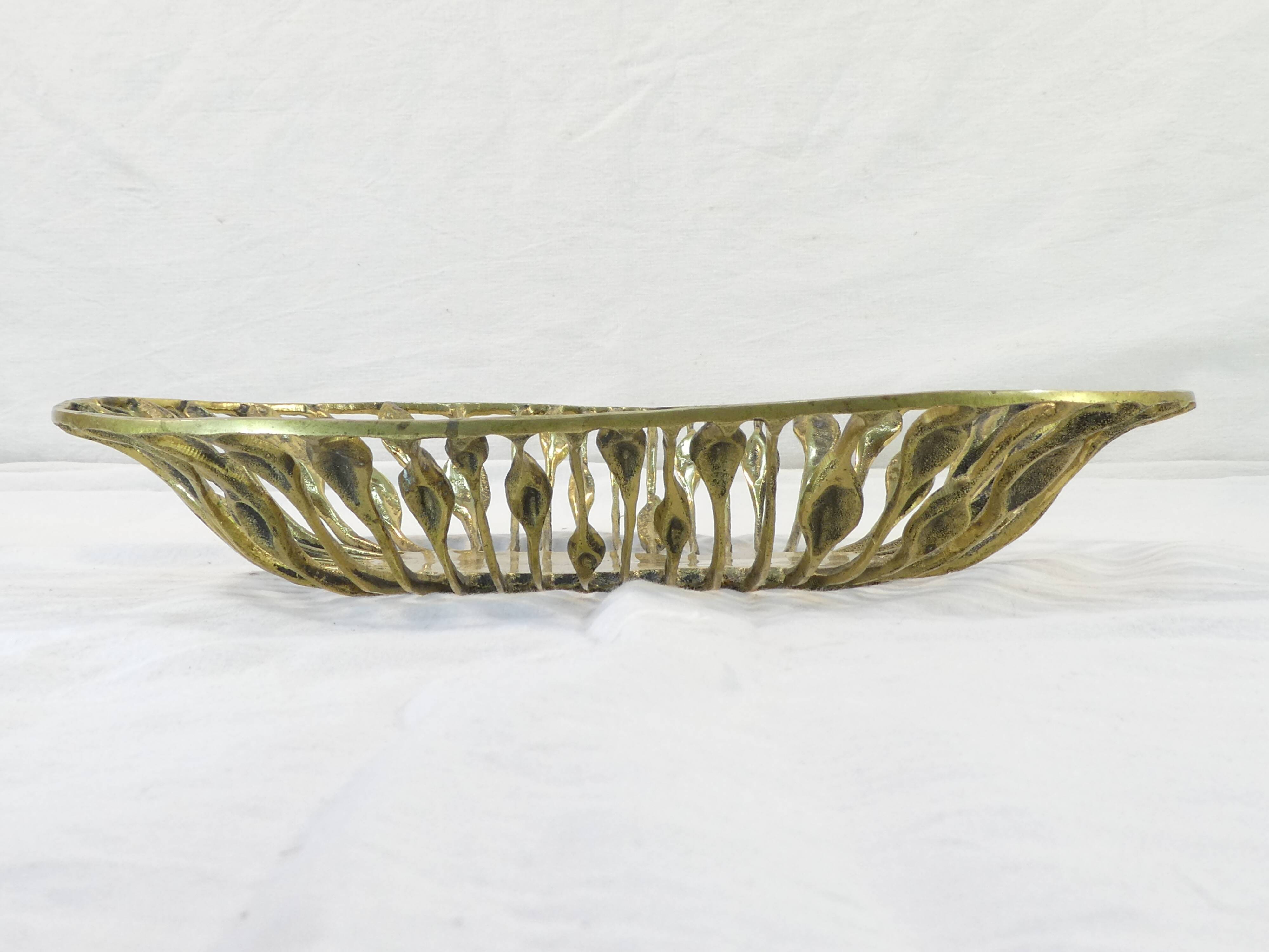 Vintage bronze fruit basket design austrian year 50