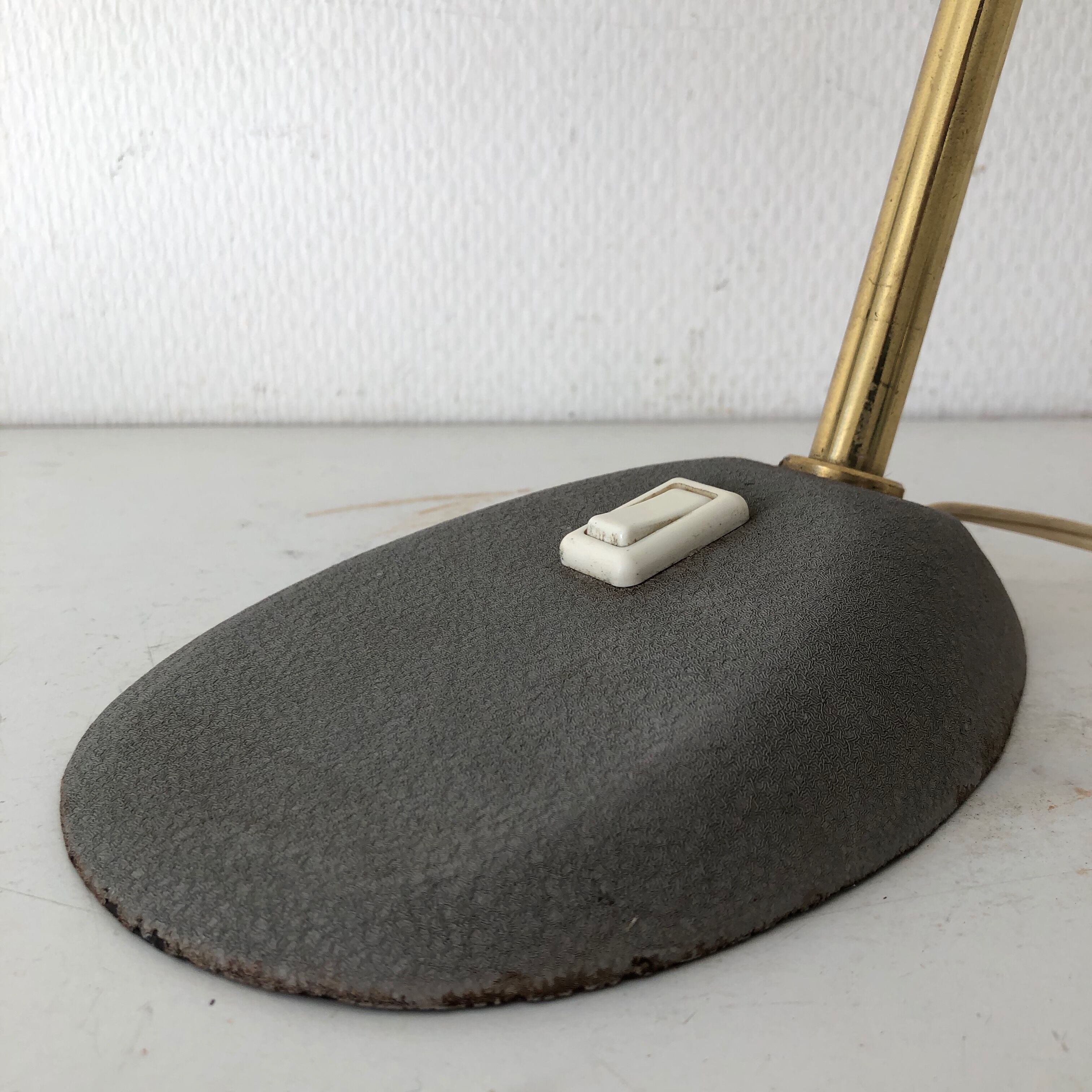 Vintage 1960 40cm grey cement Aluminor banker lamp