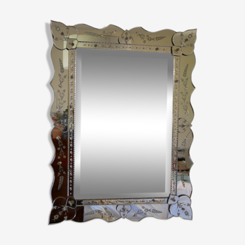 Miroir vénitien biseauté 87x 65cm, années 50