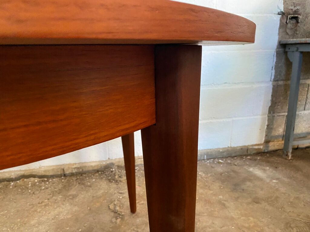 Scandinavian extendable round table in teak dia 110cm an60