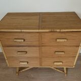 Commode 3 tiroirs en rotin / bambou attribuée à adrien audoux et frida minnet. Circa 1950