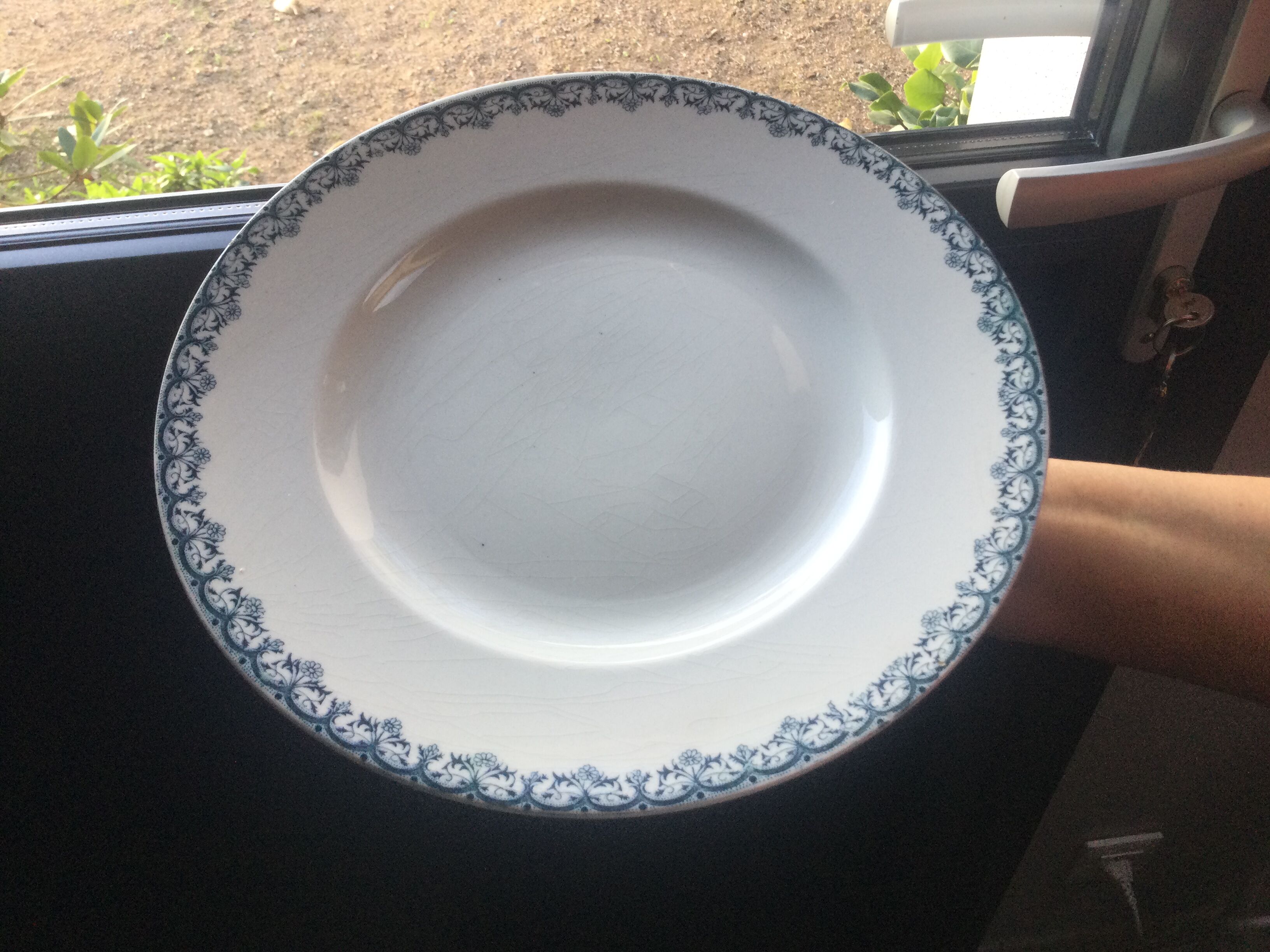 St. Amand Iron Earth Plates