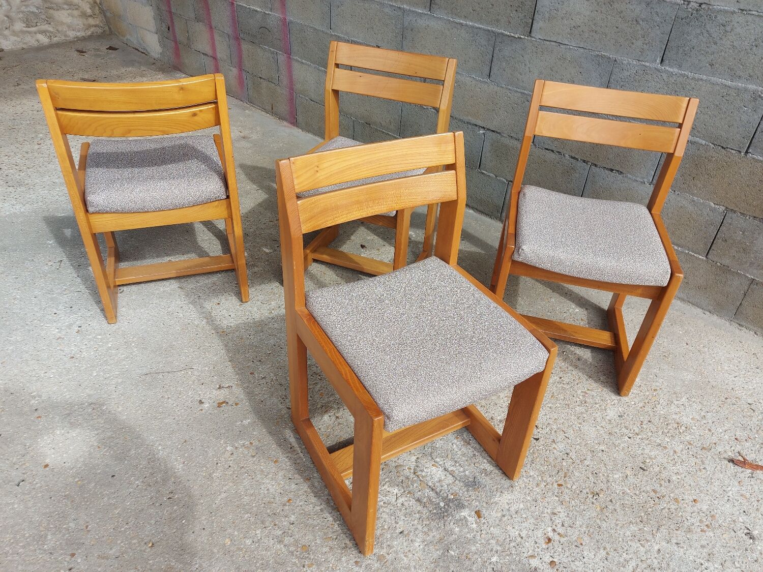 Set 4 chairs, scandinavian shape, year 1983
