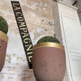 Planters, foundry crucibles