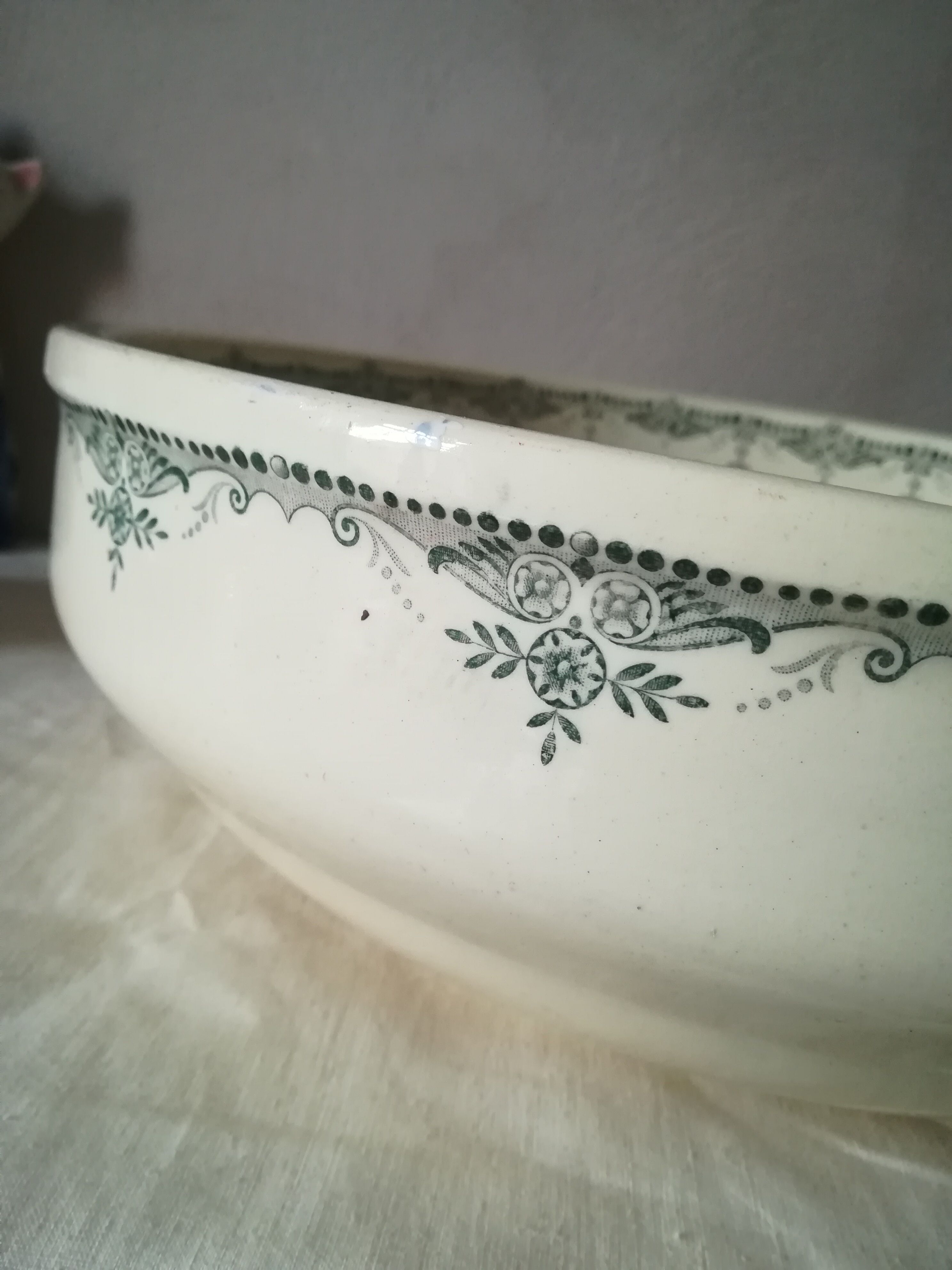 Saladier iron earth H. Boulenger and cie