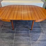 Table ronde extensible scandinave en teck, années 1960