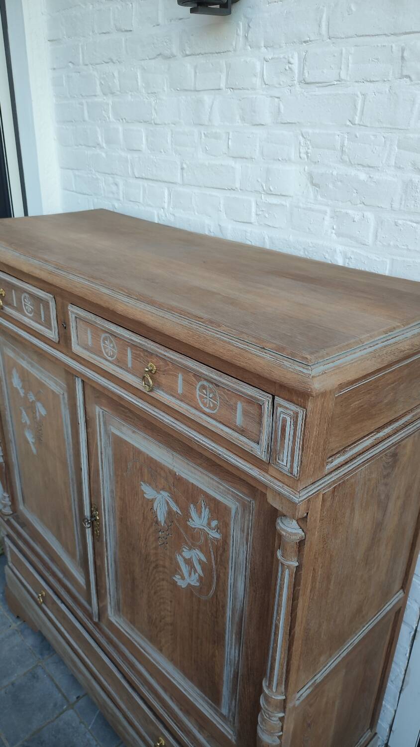 Parisian oak sideboard