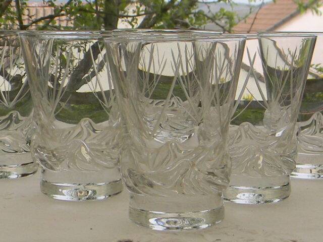 Set of 6 crystal wine glasses from daum, sorcy model.