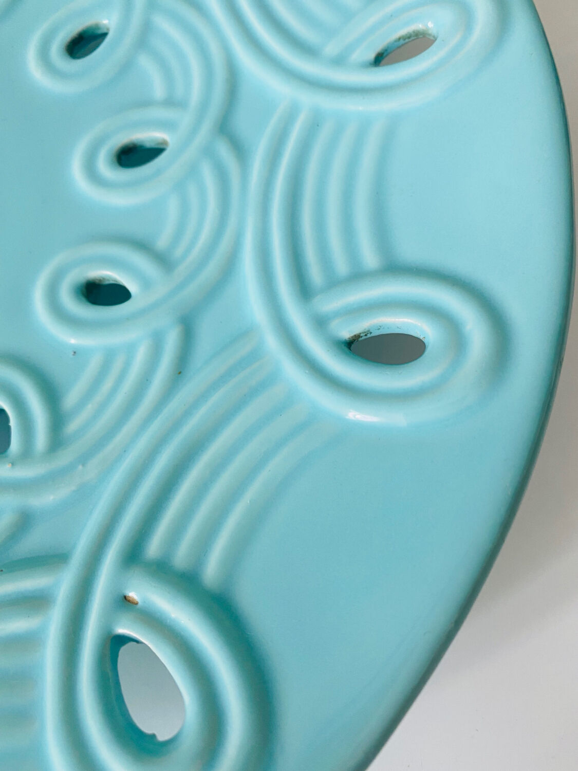 Cut signed Blanche Letalle