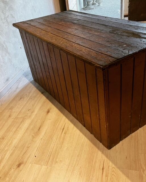 Antique counter furniture trade