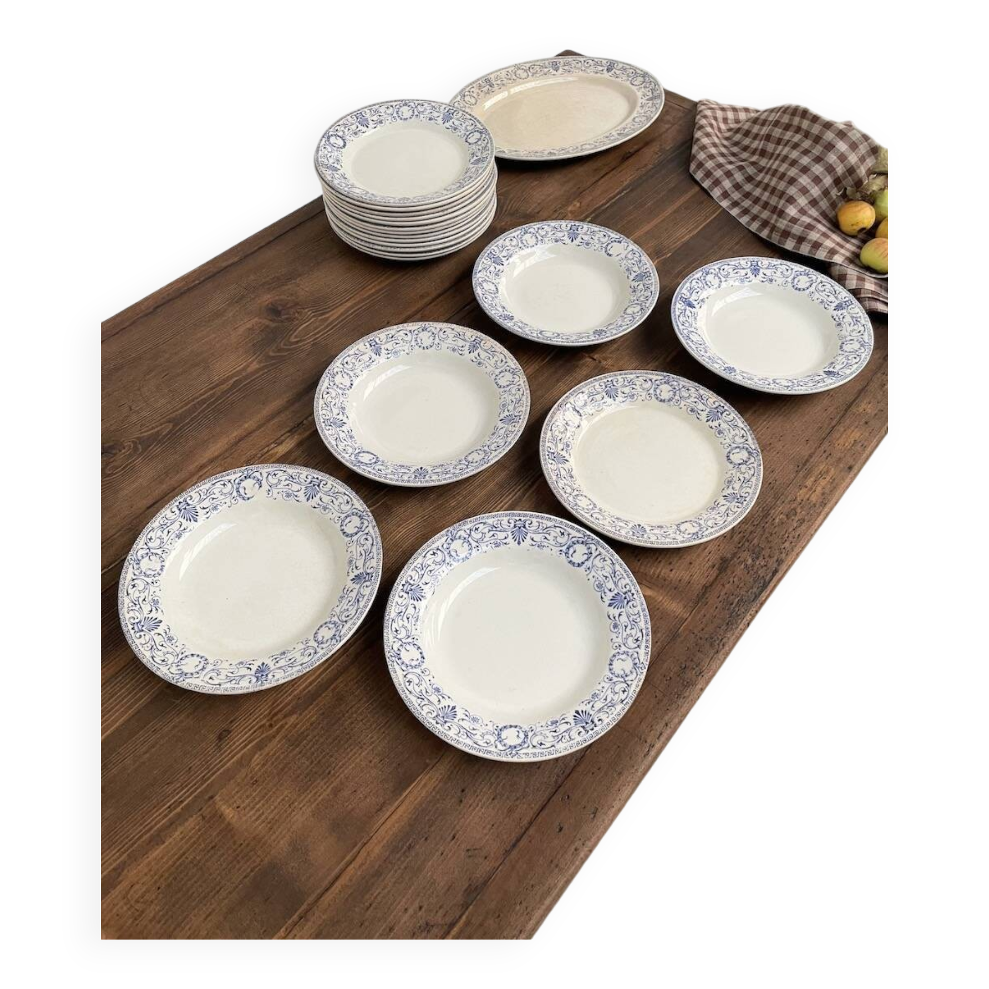 Set of 23 pieces of Marie Louise ironstone service